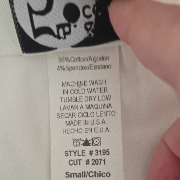 5th & Ocean White Lace-Up Shorts - Picture 3 of 9